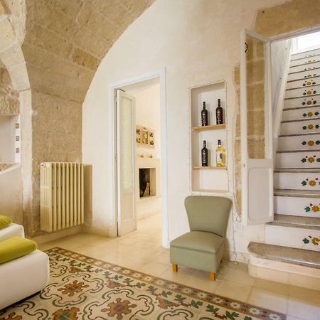 Explore The Historic City On Foot From An Old Town House Lecce Eksteriør billede