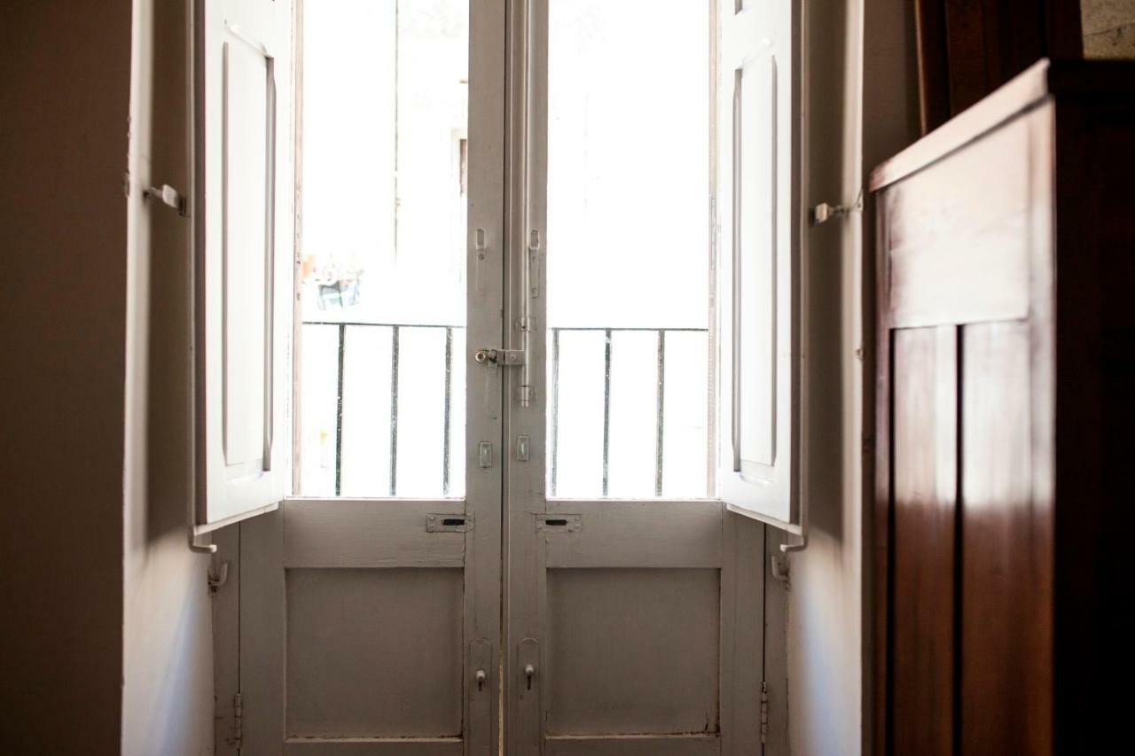 Explore The Historic City On Foot From An Old Town House Lecce Eksteriør billede